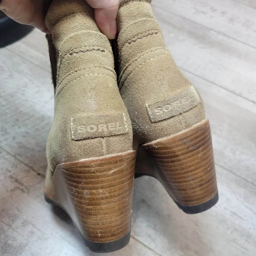 SOREL After Hours Chelsea Tan Wedge Ankle Suede Boot women’s 7.5